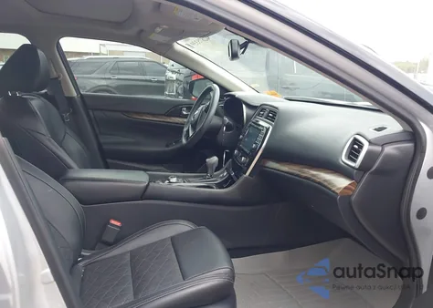 2018 Nissan Maxima 3.5 Platinum из США, поврежденный, VIN 1N4AA6AP8JC368593